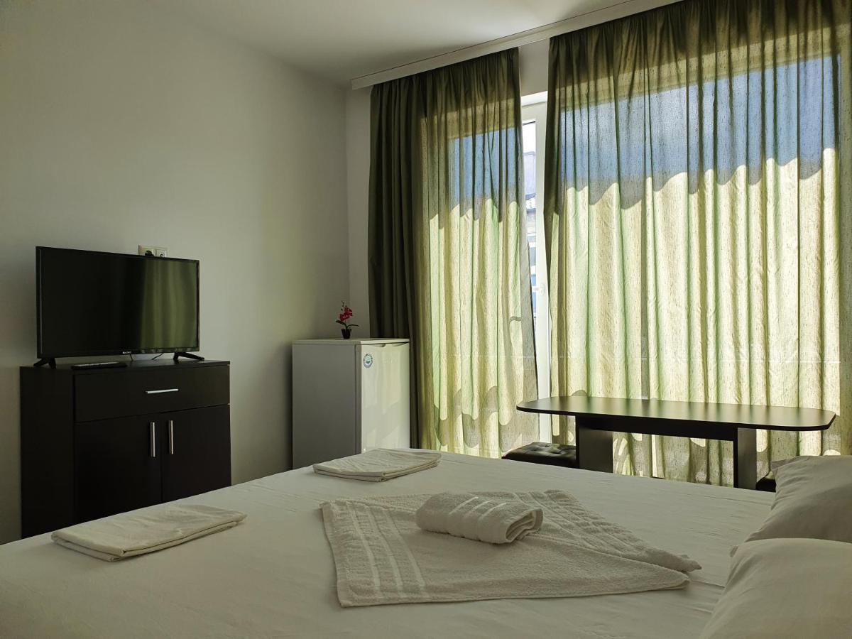 Family House Manolov Ξενοδοχείο Obzor Εξωτερικό φωτογραφία