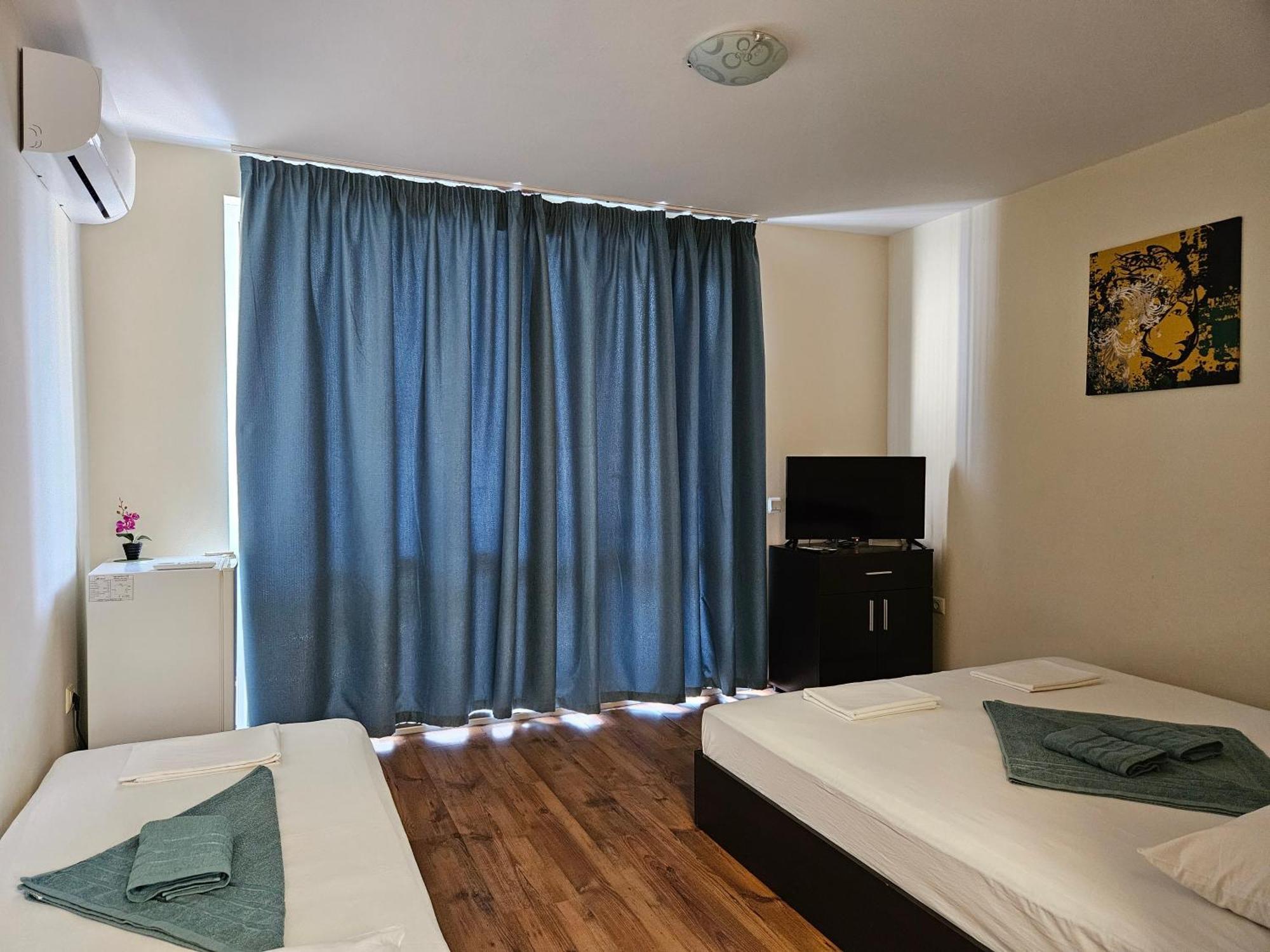 Family House Manolov Ξενοδοχείο Obzor Εξωτερικό φωτογραφία